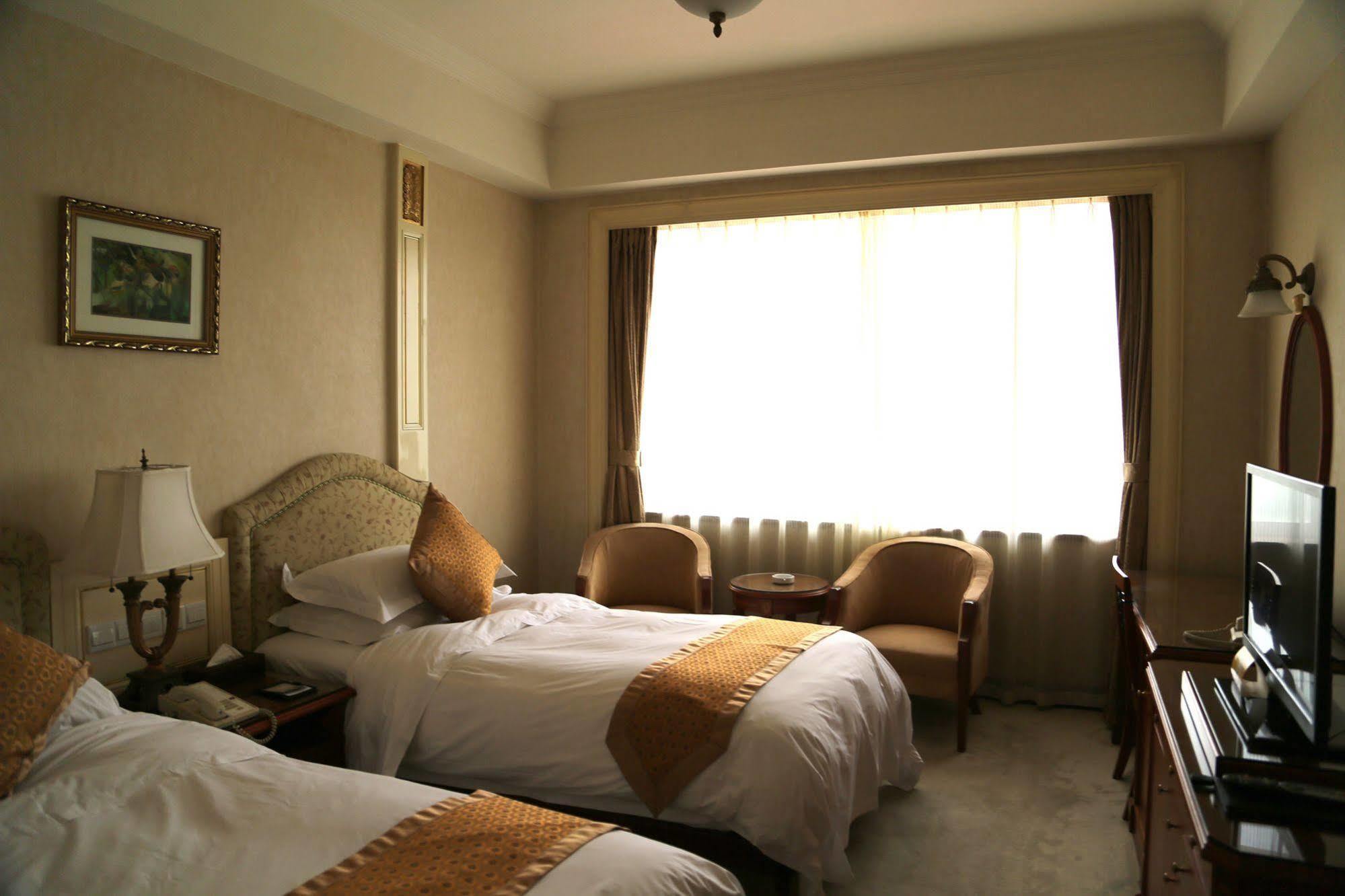 Huiquan Dynasty Hotel צ'ינגדאו מראה חיצוני תמונה